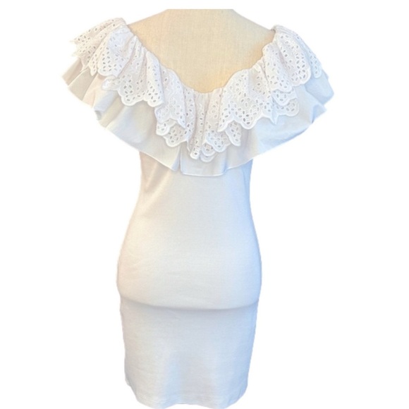 New! Zara White Ruffle  Ribbed Stretch Mini Dress Size Lrg - Picture 4 of 7